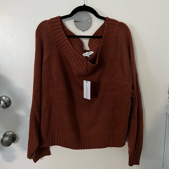 WeWoreWhat Chunky Off The Shoulder Knit Sweater - Picture 3 of 5